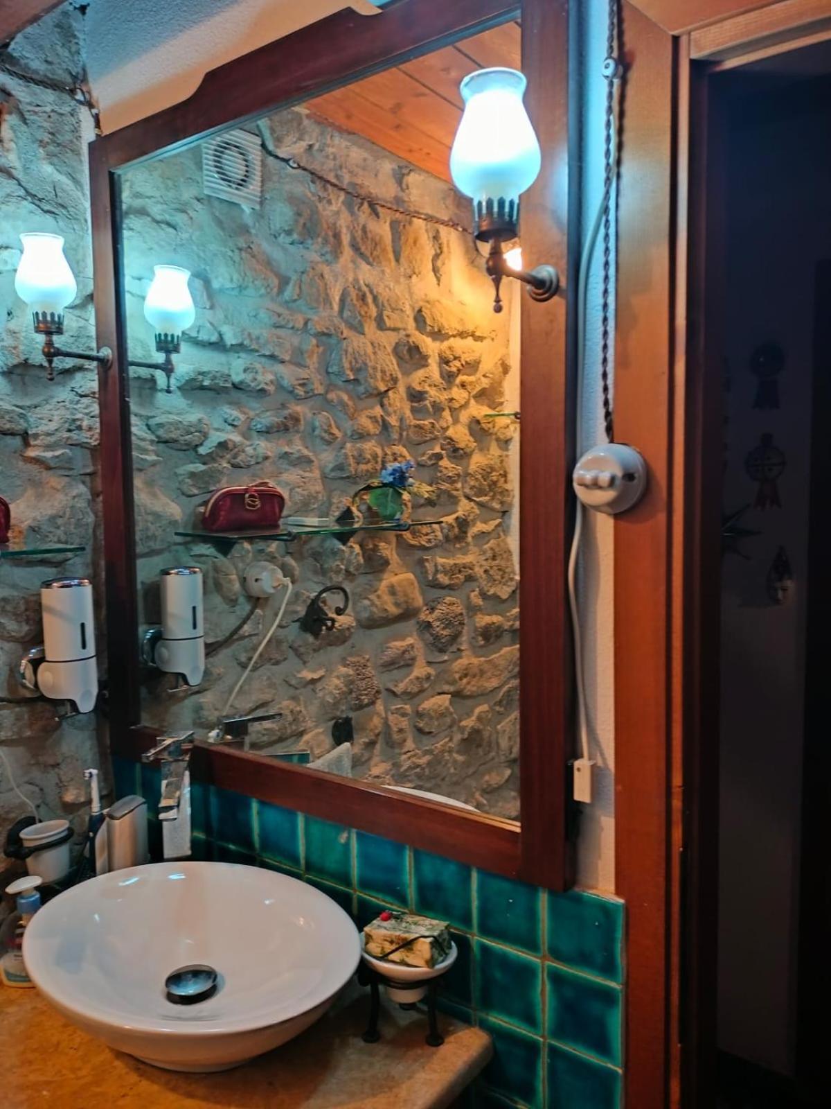 Casa Di Pietra Βίλα Usellus Εξωτερικό φωτογραφία