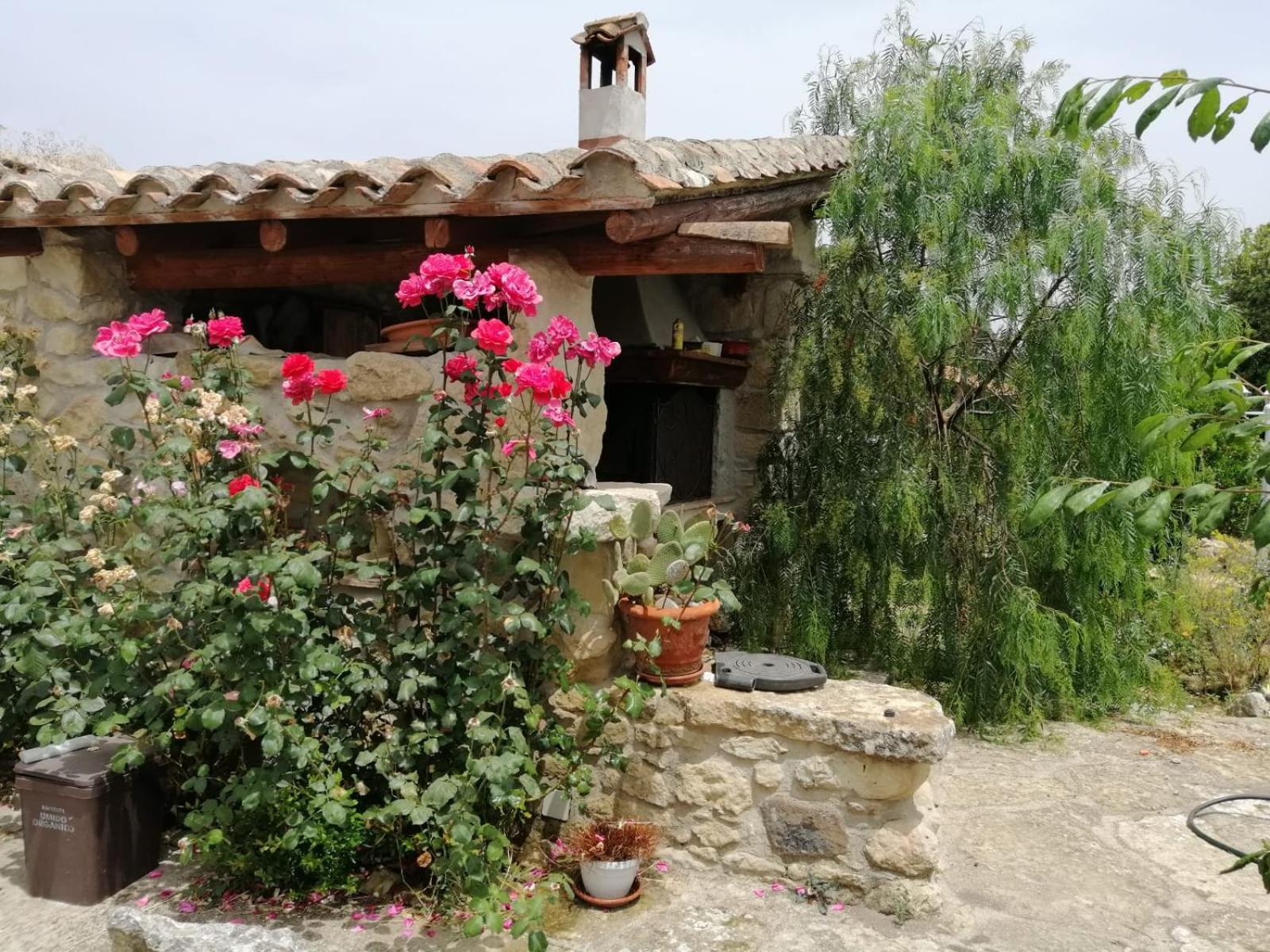 Casa Di Pietra Βίλα Usellus Εξωτερικό φωτογραφία